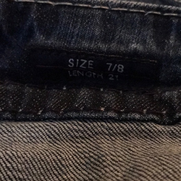 Capris - Picture 5 of 5